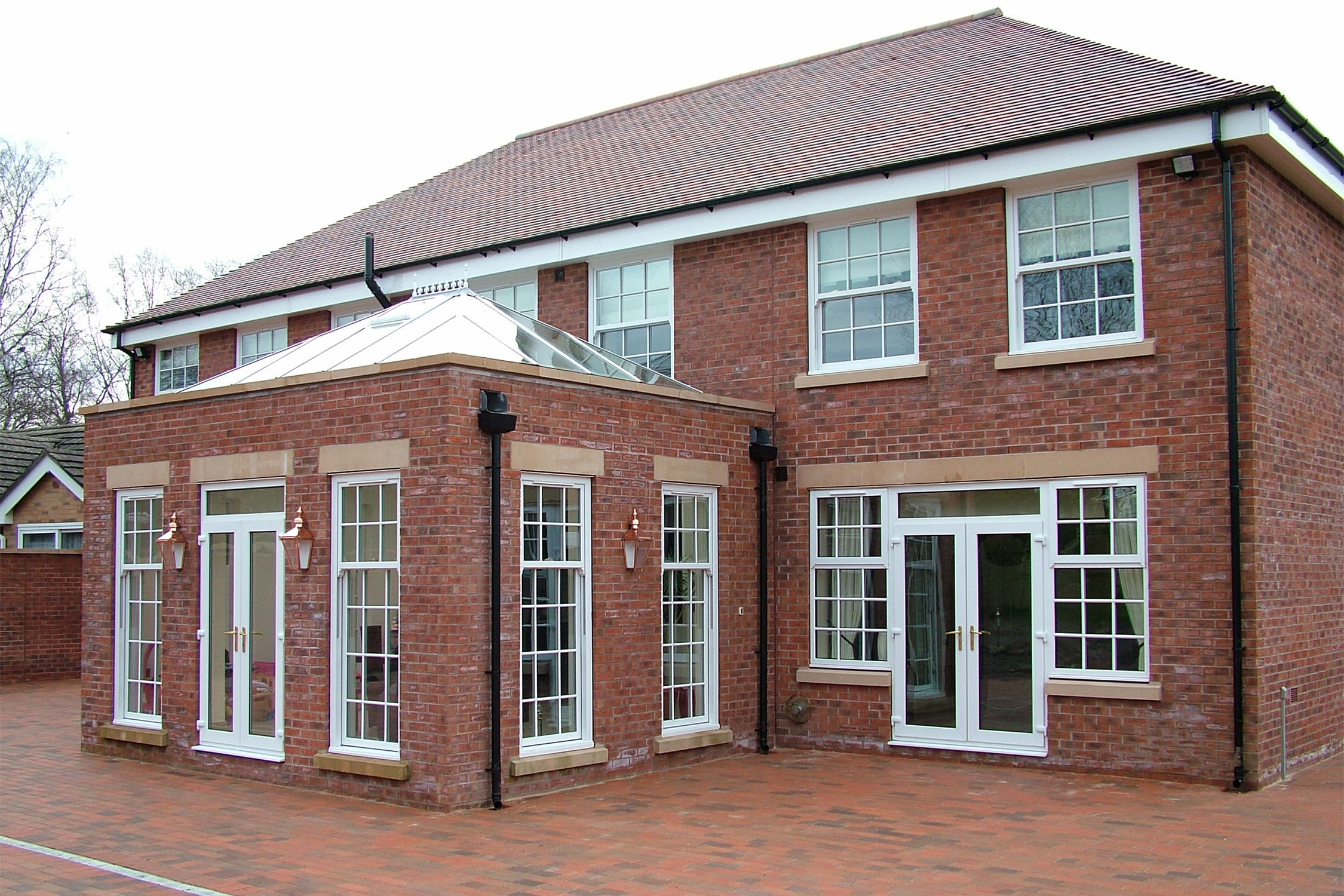 uPVC Sliding Sash Windows Deceuninck