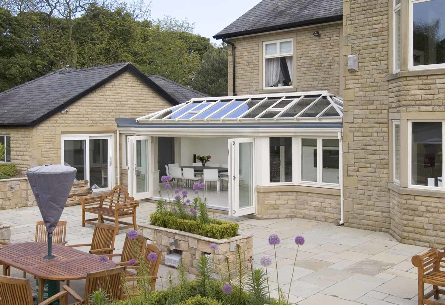 bifold doors walton on the naze